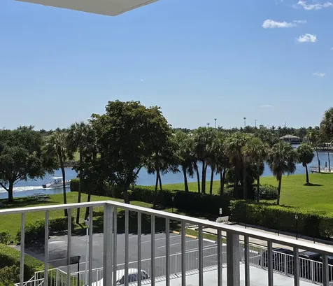 336 Golfview Road North Palm Beach FL 33408