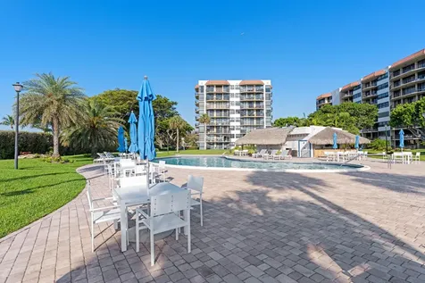 899 Jeffery Street Boca Raton FL 33487