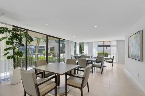 899 Jeffery Street Boca Raton FL 33487