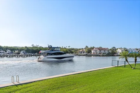 899 Jeffery Street Boca Raton FL 33487