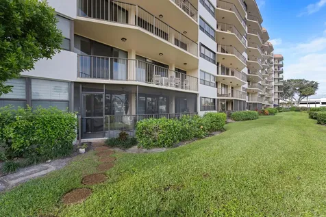 899 Jeffery Street Boca Raton FL 33487