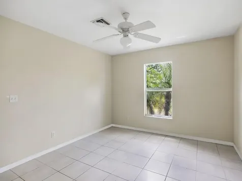 7745 99th Court Vero Beach FL 32967