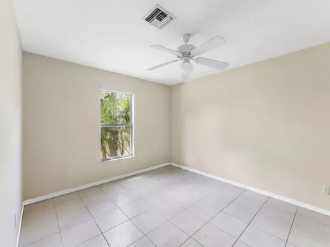 7745 99th Court Vero Beach FL 32967