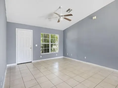 7745 99th Court Vero Beach FL 32967