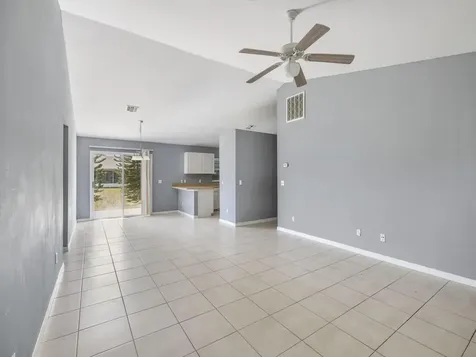 7745 99th Court Vero Beach FL 32967