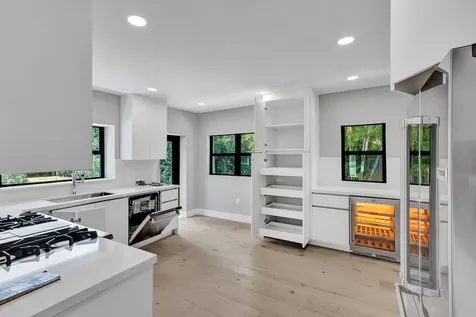 5832 Alton Road Miami Beach FL 33140