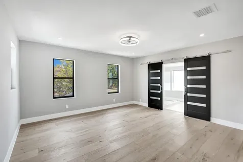 5832 Alton Road Miami Beach FL 33140