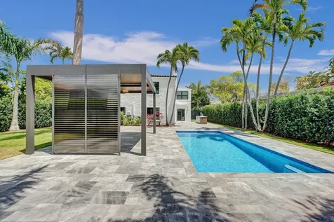 5832 Alton Road Miami Beach FL 33140