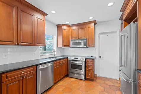 116 Nw 3rd Court Boca Raton FL 33432