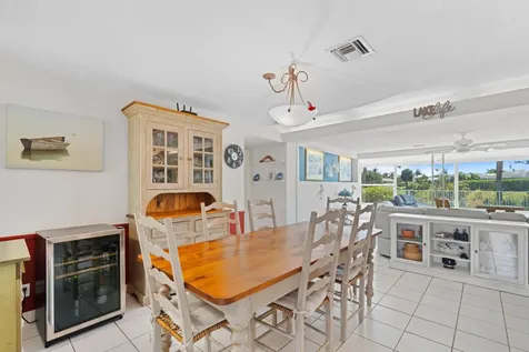998 Sw 11th Court Boca Raton FL 33486
