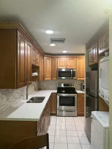 1835 Nw 18th Street Delray Beach FL 33445