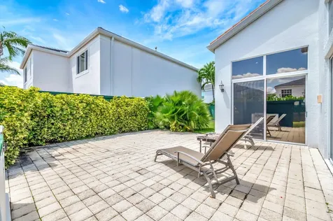 6521 Nw 42nd Way Boca Raton FL 33496