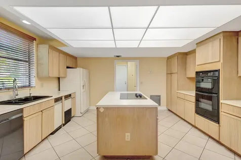 8541 Estate Drive West Palm Beach FL 33411