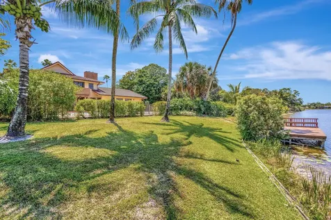 8541 Estate Drive West Palm Beach FL 33411