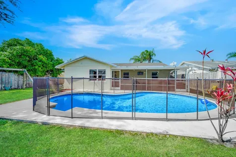 9500 Affirmed Lane Boca Raton FL 33496