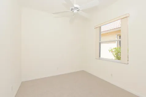 600 Nw Lambrusco Drive Port Saint Lucie FL 34986