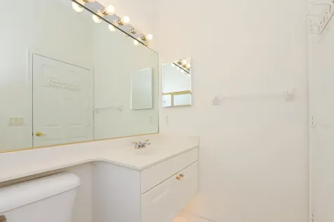 600 Nw Lambrusco Drive Port Saint Lucie FL 34986