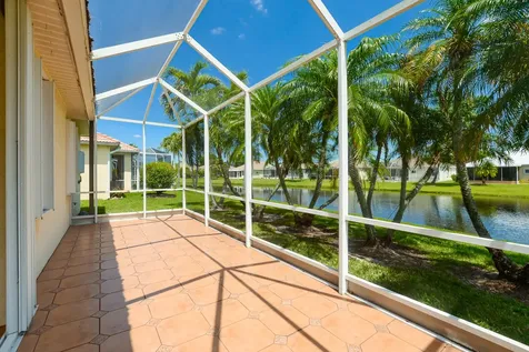 600 Nw Lambrusco Drive Port Saint Lucie FL 34986