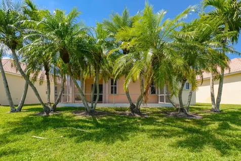 600 Nw Lambrusco Drive Port Saint Lucie FL 34986