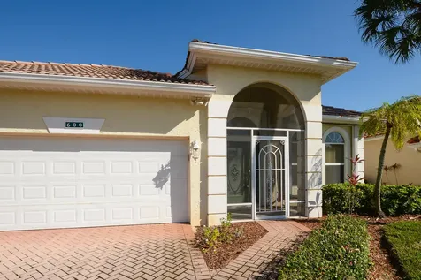 600 Nw Lambrusco Drive Port Saint Lucie FL 34986