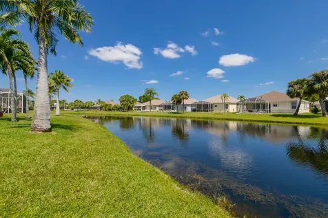 600 Nw Lambrusco Drive Port Saint Lucie FL 34986