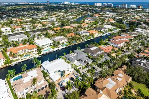 207 W Coconut Palm Road Boca Raton FL 33432