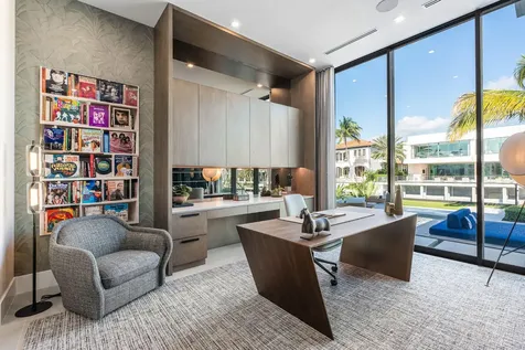 207 W Coconut Palm Road Boca Raton FL 33432