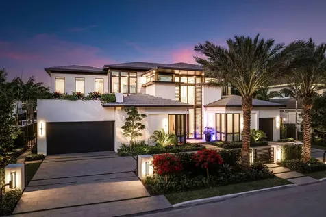 207 W Coconut Palm Road Boca Raton FL 33432