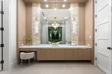 207 W Coconut Palm Road Boca Raton FL 33432