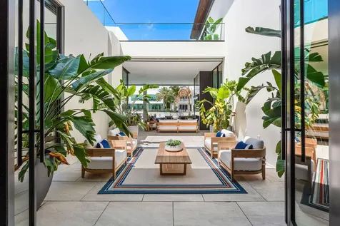 207 W Coconut Palm Road Boca Raton FL 33432