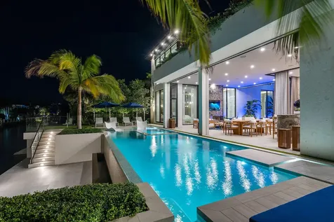 207 W Coconut Palm Road Boca Raton FL 33432
