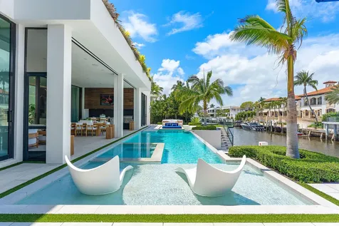 207 W Coconut Palm Road Boca Raton FL 33432