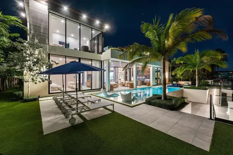 207 W Coconut Palm Road Boca Raton FL 33432