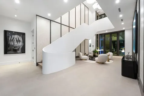 207 W Coconut Palm Road Boca Raton FL 33432