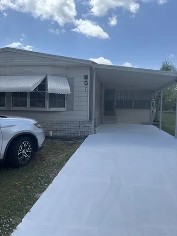 7 Villa Flores Port Saint Lucie FL 34952