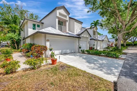 23228 Fountain View Boca Raton FL 33433