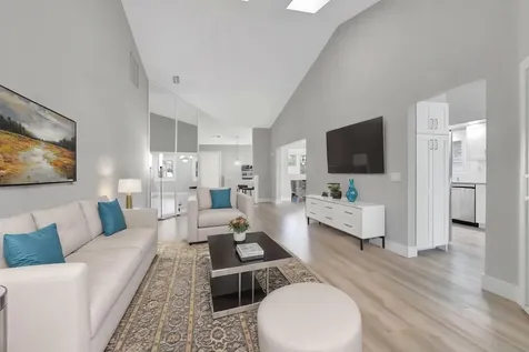 23228 Fountain View Boca Raton FL 33433