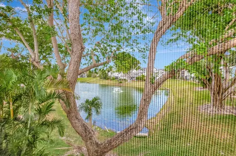 23228 Fountain View Boca Raton FL 33433