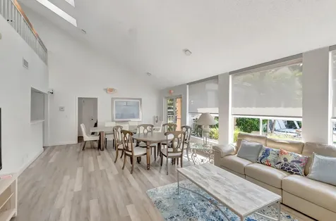 23228 Fountain View Boca Raton FL 33433