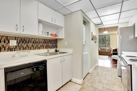 7451 Nw 16th Street Plantation FL 33313