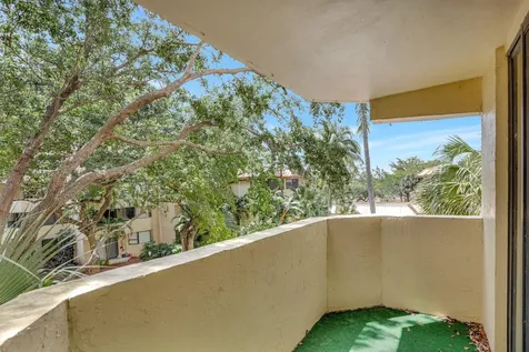 7451 Nw 16th Street Plantation FL 33313
