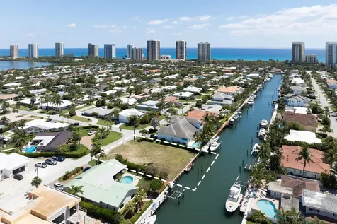 1121 Coral Way Singer Island FL 33404