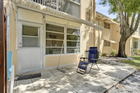 2223 Ne 1st Court Boynton Beach FL 33435