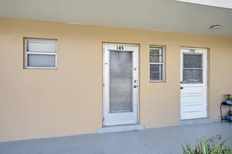 2223 Ne 1st Court Boynton Beach FL 33435