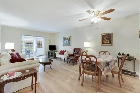 2223 Ne 1st Court Boynton Beach FL 33435
