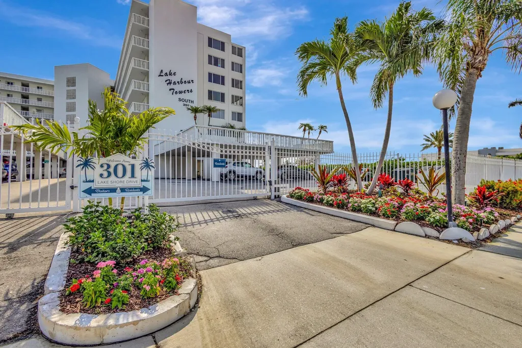 301 Lake Shore Drive Lake Park FL 33403