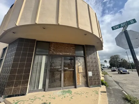 40 SW Avenue B Avenue Belle Glade FL 33430
