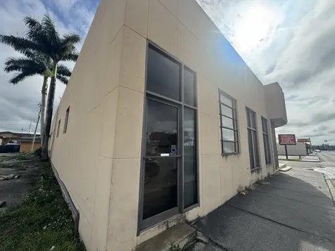 40 SW Avenue B Avenue Belle Glade FL 33430