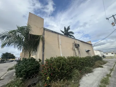 40 SW Avenue B Avenue Belle Glade FL 33430
