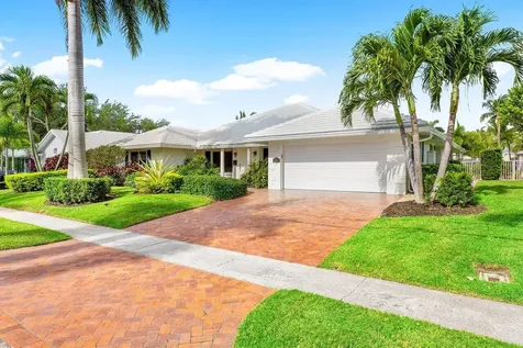 981 Sw Hickory Terrace Boca Raton FL 33486